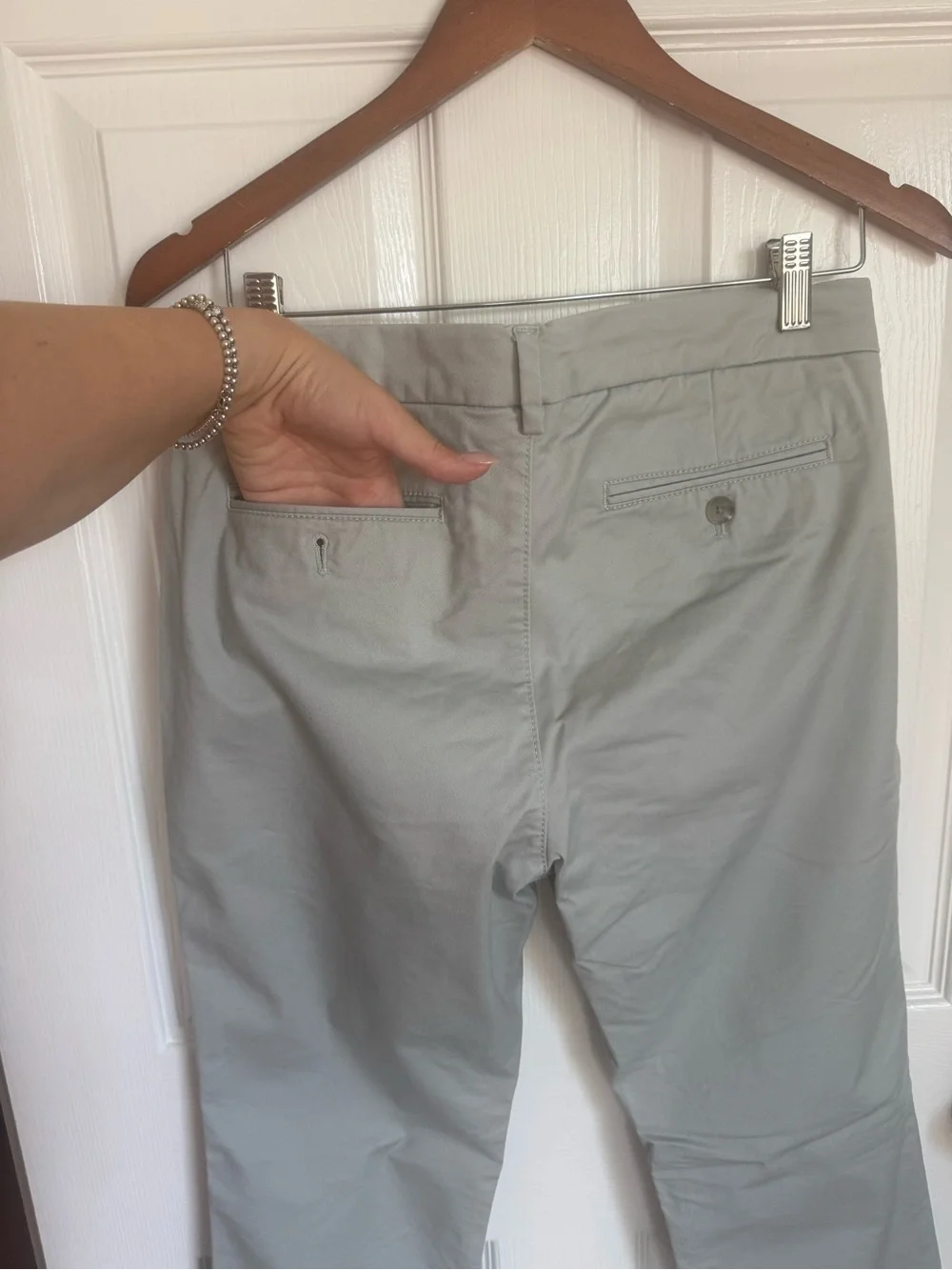 Express Men’s Slim Fit Pants – Light Gray – Size 29x30